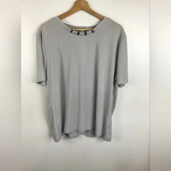 noni b Tops - NONI B Womenwear Blouse Grey Size 1XL Roundneck Shortsleeves Comfy Cropped Tops